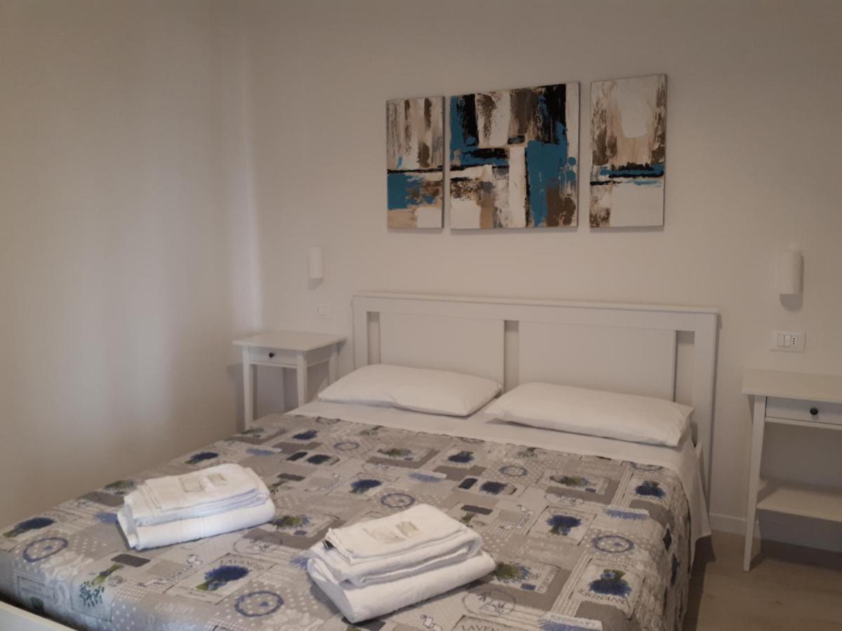 בולוניה Soleluna Fiera 6 Rooms מראה חיצוני תמונה