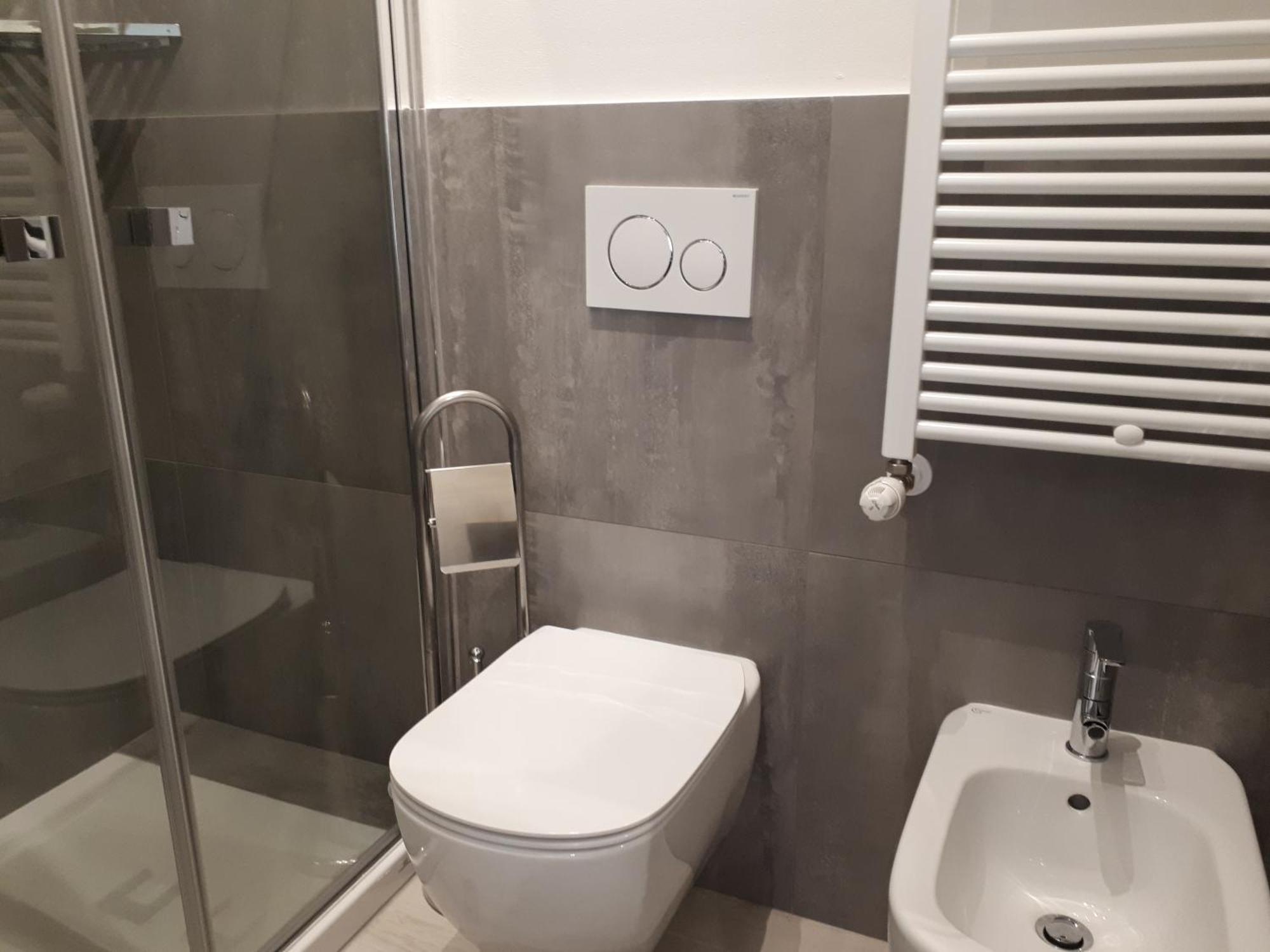 בולוניה Soleluna Fiera 6 Rooms מראה חיצוני תמונה