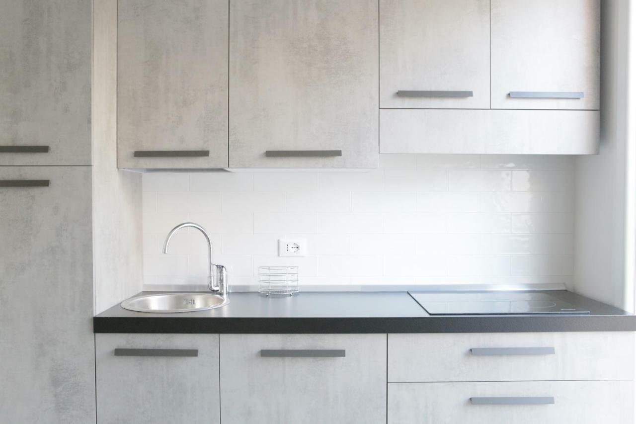 בולוניה Soleluna Fiera 6 Rooms מראה חיצוני תמונה