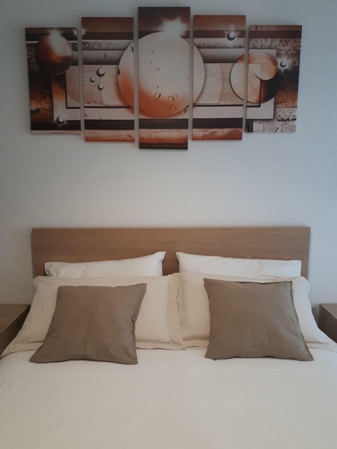 בולוניה Soleluna Fiera 6 Rooms מראה חיצוני תמונה