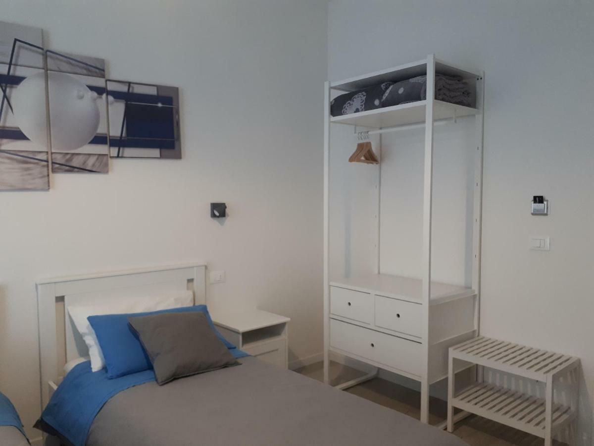בולוניה Soleluna Fiera 6 Rooms מראה חיצוני תמונה